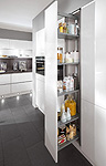 Sehen Sie hier Küchen-Beispiele unserer Hoch- und Apothekerschränke - Q.HOCH-017