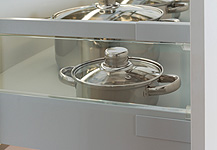 Sehen Sie hier Küchen-Beispiele unserer Unterschränke sowie Schubladenschränke - Q.UNT-026