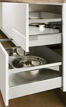 Sehen Sie hier Küchen-Beispiele unserer Unterschränke sowie Schubladenschränke - Q.UNT-027